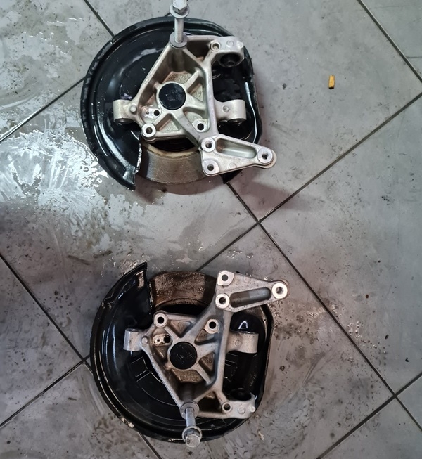 Skoda Octavia Fabia Taşıyıcı Çıkma Parça Hatasız